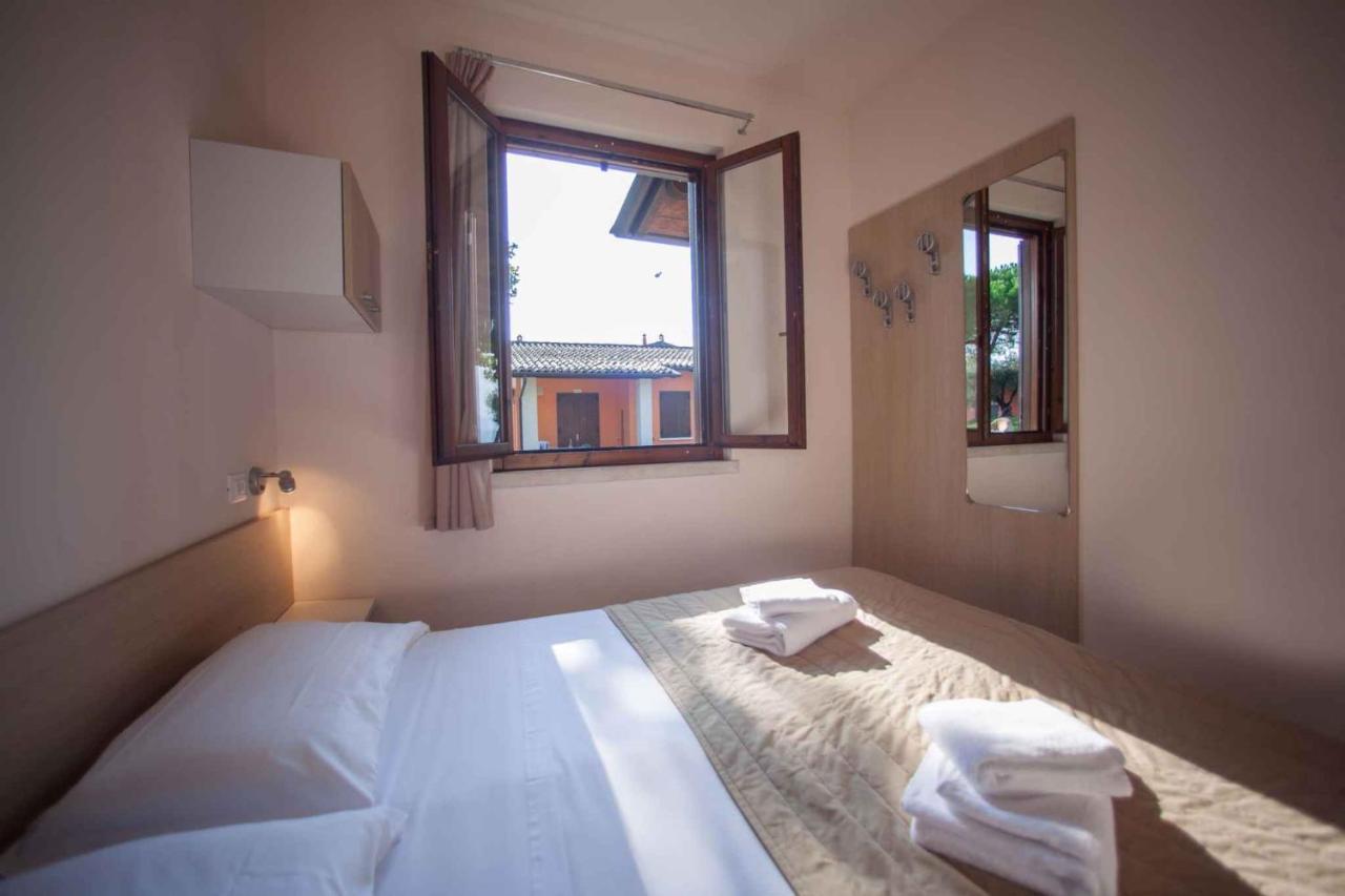 Holiday Homes In Sirmione/Gardasee 22174 Exterior foto