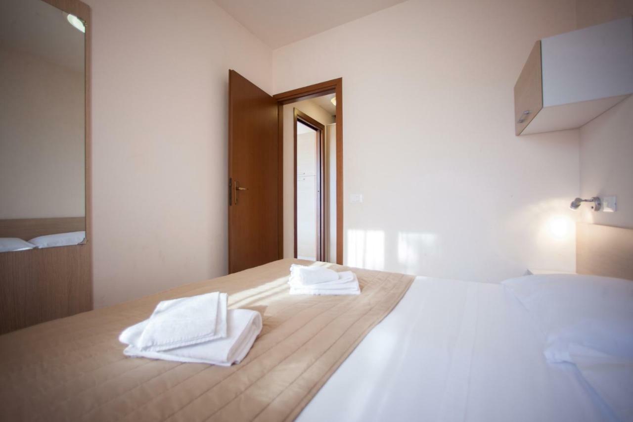 Holiday Homes In Sirmione/Gardasee 22174 Exterior foto